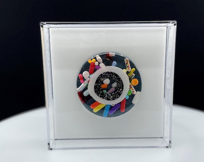 7.5"x7.5" Chill Pill Resin Art - Evil Eye