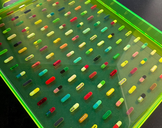 Neon Chill Pill Grid 12x16 Tray with Handles - Green