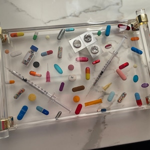Pills + Gold Small Tray main image 0