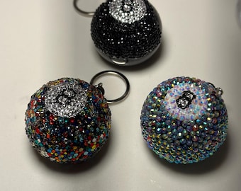 Mini Glitzy Magic Eight Ball - Keychain