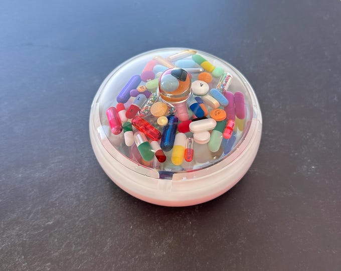 White Rim and Clear Chill Pill Ashtray With Lid