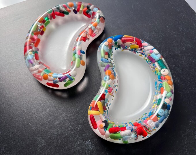 Large Bean Chill Pill Resin Tray (Single)