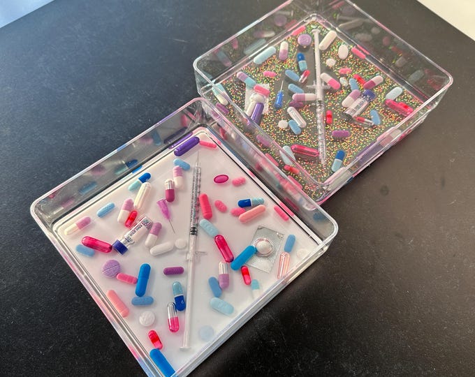 Deluxe Pastel Chill Pill 6" Square Tray (Single)