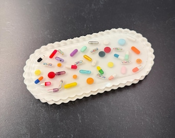 White Wavy Chill Pill Resin Tray (Single)