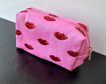 Cara Lips Pattern Cosmetic Pouch, Pink