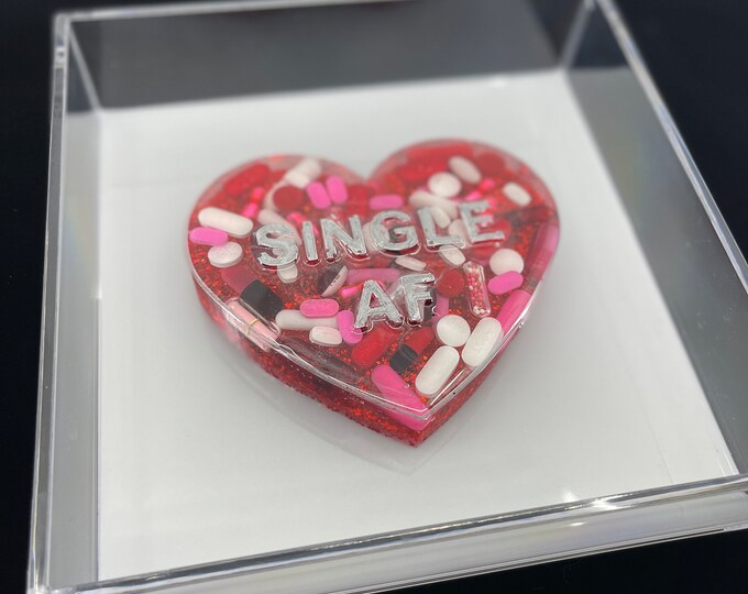 7.5"x7.5" Chill Pill Resin Art - Single AF