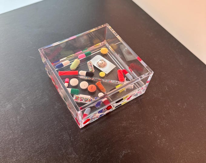 Deluxe Chill Pill 4x4 Stacking Catch-All (Single)