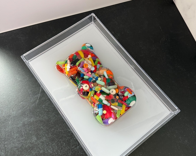 8"x12" Chill Pill Resin Art - XLarge Gummy Bear WITHOUT Sprinkles