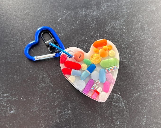 Heart Chill Pill Keychain - Overdose Rainbow