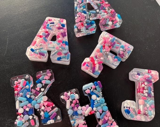 4" Standing Pastel Chill Pill Desk Letters (Single)