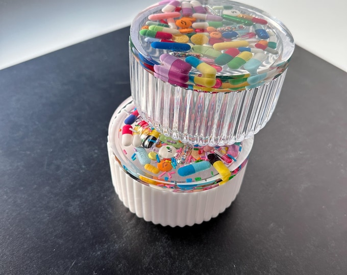 Small Fluted Chill Pill Candy Dish with Lid (Single)