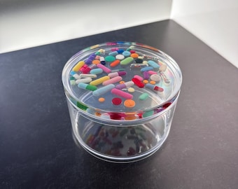 Short Without Sprinkles & Chill Pill Canister with Lid (Single)