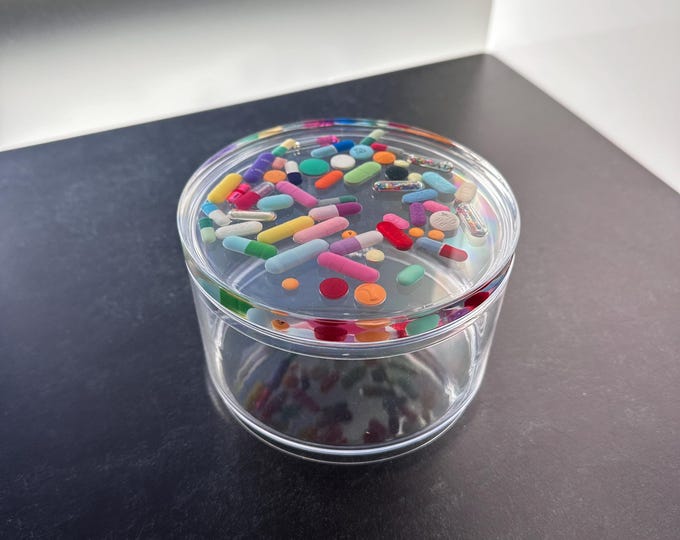 Short Without Sprinkles & Chill Pill Canister with Lid (Single)