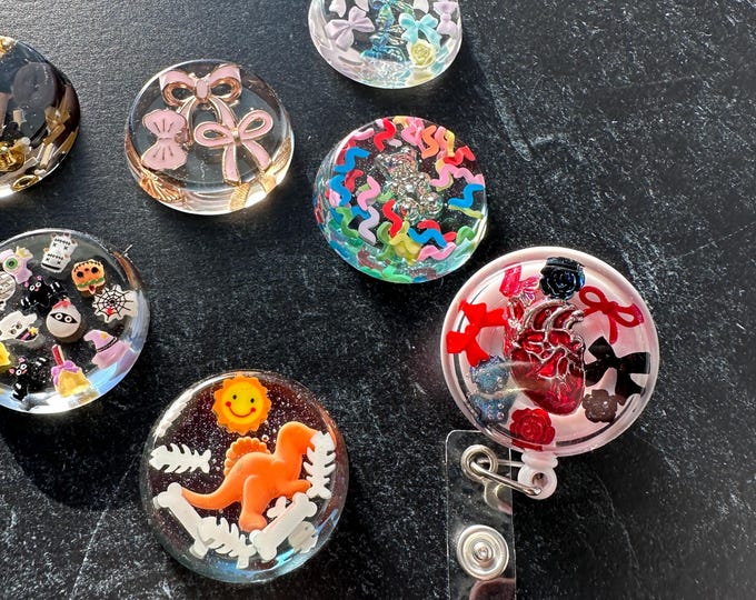 The Mystery Bin - Non-Pill Badge Reel (Single)