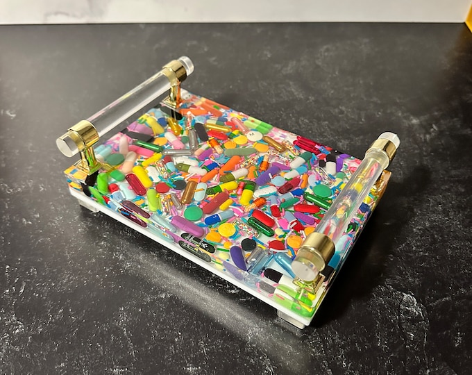 Smaller Overdose Chill Pill Low Tray with Feet