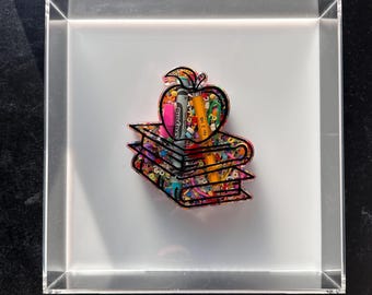 7.5"x7.5" Teacher Resin Art - Apple with Books