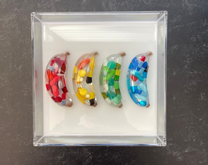 7.5"x7.5" Chill Pill Resin Art - Rainbow Bananas