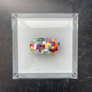 7.5&quot;x7.5&quot; Chill Pill Resin Art - Capsule