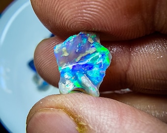 Opale brute d'Australie de Lightning Ridge, 1.58 carats