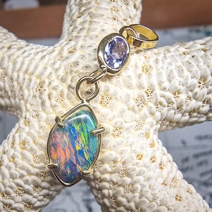 18K Gold Pendant, with a breathtaking Australian Black Opal, Lightning Ridge, and a Tanzanite