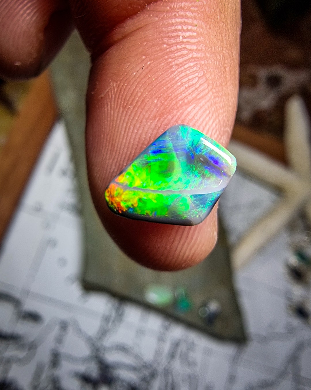 Opale Noire Lightning Ridge - Brute Naturelle 4 Carats - Australie