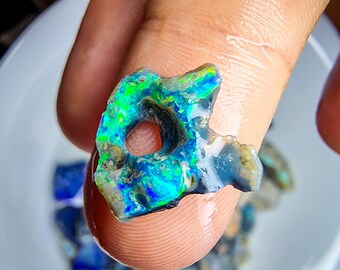 Opale brute d'Australie de Lightning Ridge, 2.56 carats