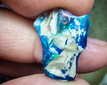 Roher australischer Schwarzopal von Lightning Ridge, 8,06 Karat