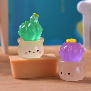 Cute Resin Plant Figurines for Decor