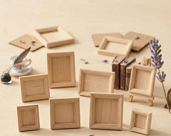 1 Pc Miniature Wood Photo Frame | Miniatures Picture Frame for Doll House Decoration | Dollhouse Interior Decor Mini Art Frame Display Prop