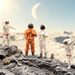 1 figura de astronauta en miniatura / Figura de acción de astronauta 1/64 / Mini figura de astronauta para exhibición / Figuras de astronautas para escenas espaciales