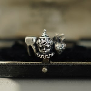 Anillo de payaso llorón de plata de ley hecho a mano: joyería gótica