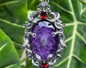 Amethist diepdruk Medusa-hanger – slangenlijstsieraden