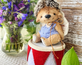 Artist teddy hedgehog, OAK stuffed hedgehog, tiny hedgehog toy, Unique gift/A hedgehog in a hat is a mushroom.