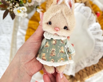 Mini conejo. Conejito. Conejo. Conejito pequeño.