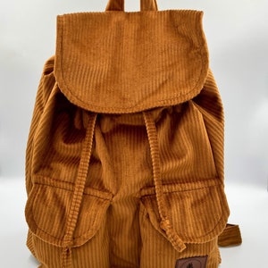 Handmade Cord Rucksack Damen Rucksack Bagpack mit Innentasche und Außentaschen handgenäht handgemacht Geschenk Ocker