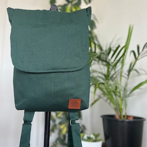 Handmade Rucksack Canvastasche Damen und Herren mit Innentasche und Vordertasche handgenäht Geschenk Grün