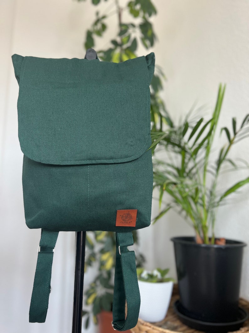 Handmade Rucksack Canvastasche Damen und Herren mit Innentasche und Vordertasche handgenäht Geschenk Grün