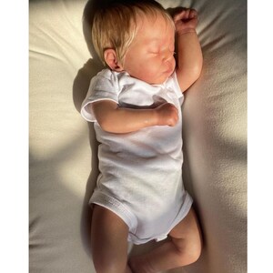 19 Reborn Baby Doll Soft Cloth Body Boy Girl Lifelike Sleeping Newborn  Kids Toy