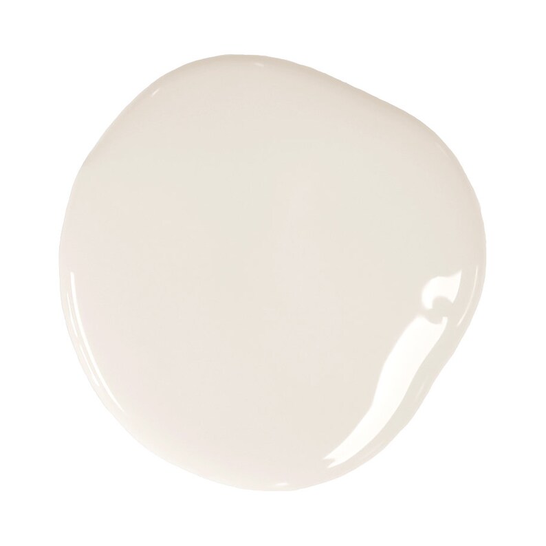 May include: A white, round, glossy paint sample.