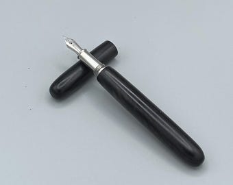 Handmade EbonyFountain Pen: Medium Nib, Stainless Steel Detail