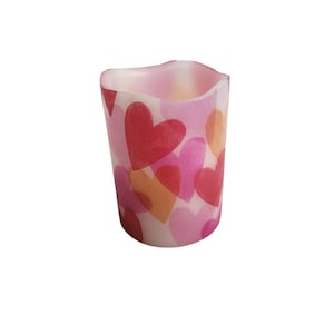 Candela a colonna di cera senza fiamma a LED a forma di cuore di San Valentino