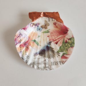 Hummingbird Scallop Shell Trinket Dish Ring Dish