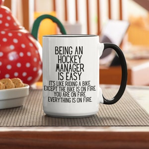Presente de gerente de equipe | Caneca da mãe do hóquei | Caneca do aniversário do gerente do hóquei de <br> Entrega Rápida? Idéia de presente para gerente de hóquei | Presente de adeus do chefe | Mãe futebolistica