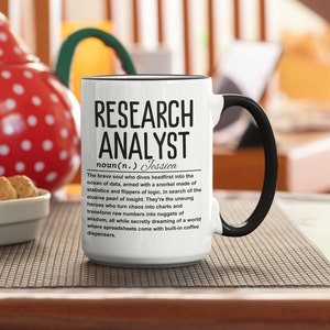 Tazza divertente per analista di ricerca / regalo per la scienza dei dati