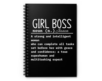 Notatnik „Girl Boss Definition” | Spersonalizowany, spiralny dziennik w twardej oprawie