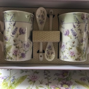 Lavender Rose mug and spoon set