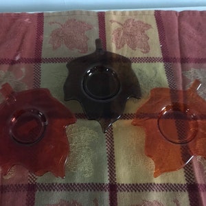 Leaf tea light /votive candle holder