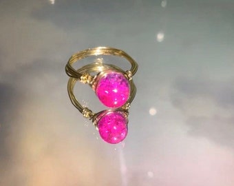 Gold wire ring with pink crystal (handmade)