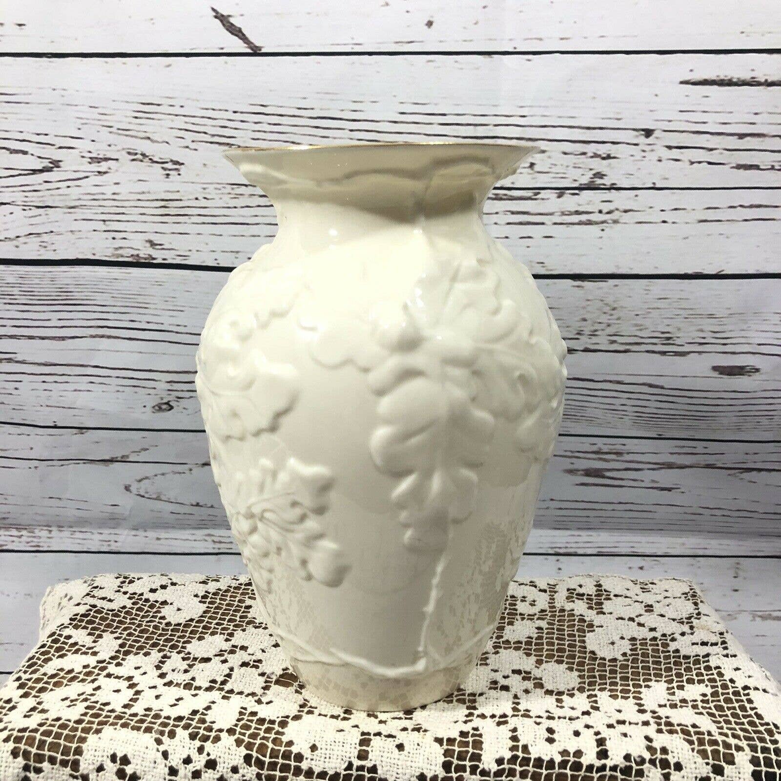 Belleek Oak Leaves Porcelain Vase Blue Stamp 8th Mark Made in Ireland 8