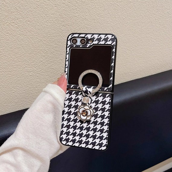 Z Flip 5 Korean Elegant Grids Pattern White Brown Phone Case for